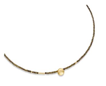 Collier aus Silber mit Mittelteil mit Glasstein (25-408)